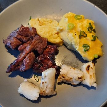 COTE Miami - Hanger steak, Egg Soufflé and mini rice patties - Korean Near Me - Miami, Florida COTE Miami - Hanger steak, Egg Soufflé and mini rice patties - Korean Near Me - Miami, Florida