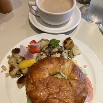 Cafe con Leche - Egg/bacon/avocado/lettuce/tomato croissant and coffee latte - Mexican Near Me - Chicago, Illinois