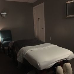 Individual Bodyworks - Sharon Typpi, LMT - Therapy Room