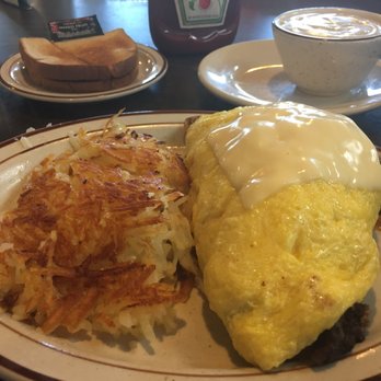Ginger's Restaurant - Steak omelet with hash browns, toast, and gravy. Delicious! - Coffee & Tea Near Me - Raytown, Missouri