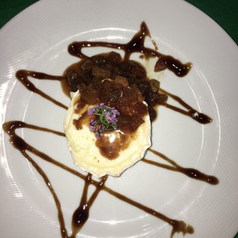 Abrasador La Carreta - Goat cheese with raisins - Spanish Near Me - Ronda, Massachusetts Abrasador La Carreta - Goat cheese with raisins - Spanish Near Me - Ronda, Massachusetts
