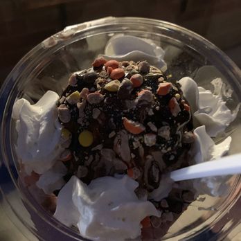 Wally's Frozen Custard - Desserts Near Me - St. Clair Shores, Michigan Wally's Frozen Custard - Desserts Near Me - St. Clair Shores, Michigan