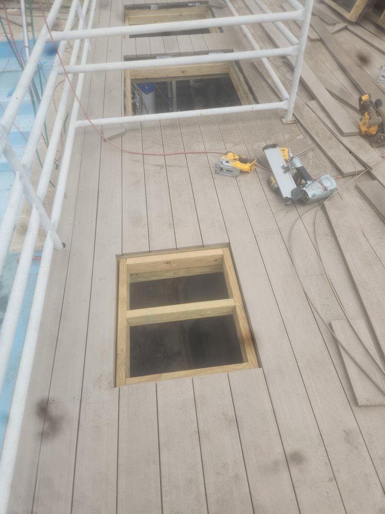 Slide of El Renovation