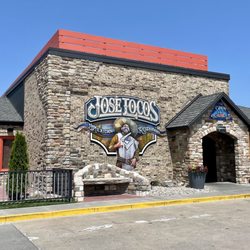Jose Locos - Store front