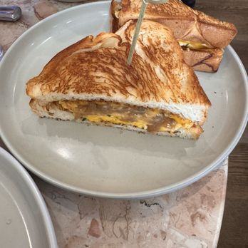 Morning Lobby - Breakfast sandwich - Coffee & Tea Near Me - San Jose, California Morning Lobby - Breakfast sandwich - Coffee & Tea Near Me - San Jose, California