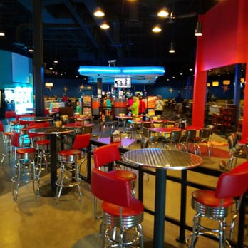Alley Cats Entertainment - Open area, splits off to bowling, billiards, lazer tag, or arcade. - Laser Tag Near Me - Arlington, Texas