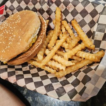 Bob's Giant Burger - Kids cheeseburger - Burgers Near Me - Modesto, California Bob's Giant Burger - Kids cheeseburger - Burgers Near Me - Modesto, California