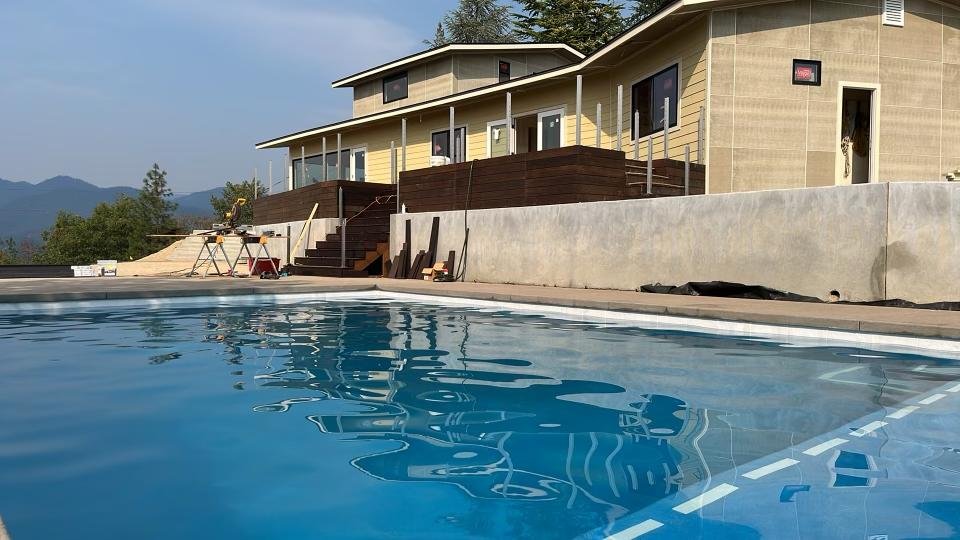 KAEMTZ CUSTOM POOLS Updated June 2024 27 Photos Medford, Oregon