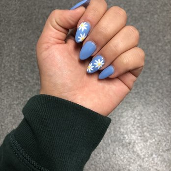 California Nails Design - Nail Salons Near Me - El Cajon, California