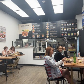 WILDBIRD - Inside - Salad Near Me - Los Angeles, California WILDBIRD - Inside - Salad Near Me - Los Angeles, California
