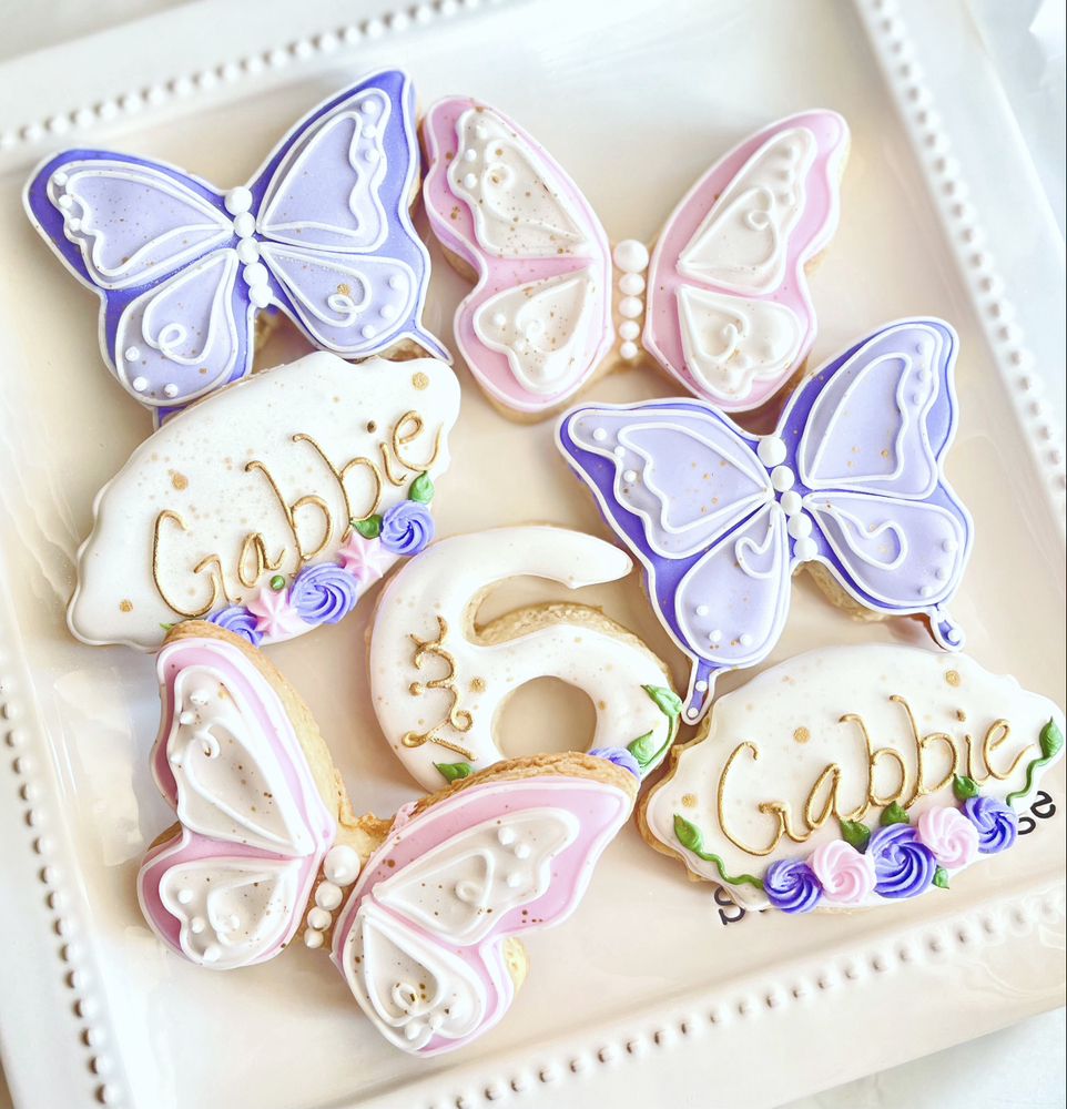 Decorated Charms Logo