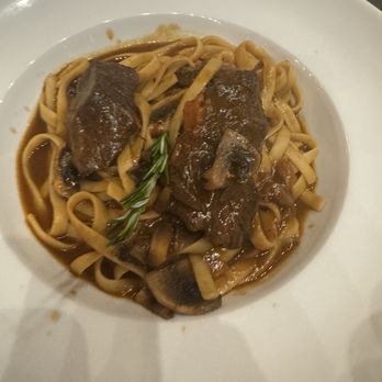 Entrevinos - Short rib pasta - Wine Bars Near Me - Carolina, Puerto Rico Entrevinos - Short rib pasta - Wine Bars Near Me - Carolina, Puerto Rico