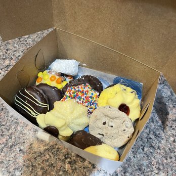 Freed's Bakery - Bakeries Near Me - Las Vegas, Nevada Freed's Bakery - Bakeries Near Me - Las Vegas, Nevada