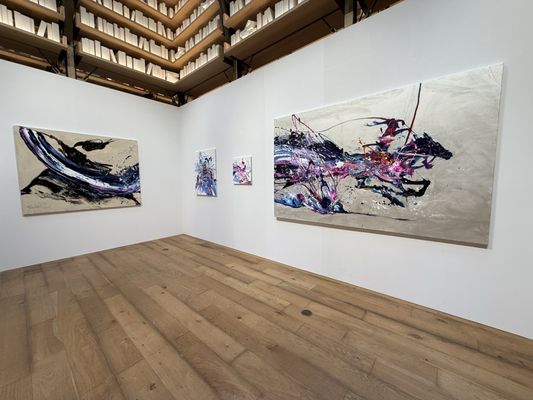 GINZA TSUTAYA BOOKS by null