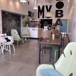 Tea Hub - Inside