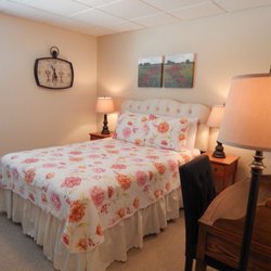Mountain Meadows Bed and Breakfast - Garden Room