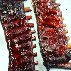 2 LEGIT 2 PIT BBQ