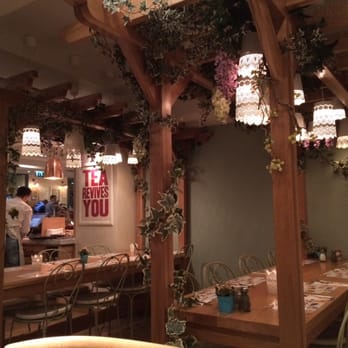 Muriel's Kitchen - Inside the bright and happy Muriel's Kitchen - Mediterranean Near Me - London, XGL Muriel's Kitchen - Inside the bright and happy Muriel's Kitchen - Mediterranean Near Me - London, XGL