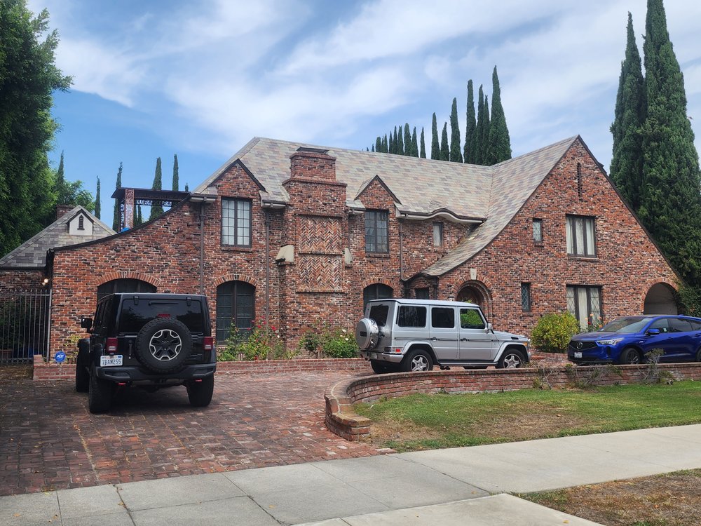 Slide of Roofer Cali