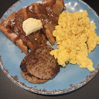 Happy Cafe - Caramel apple French toast - Cafes Near Me - Virginia Beach, Virginia