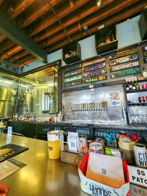 4 Hands Brewing Company by null