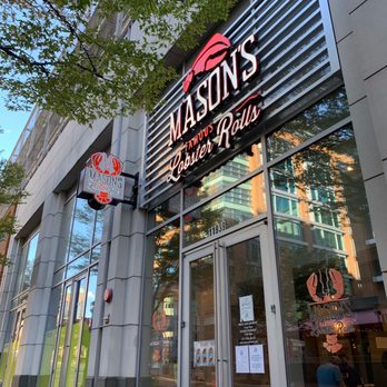 Mason's Famous Lobster Rolls - Snack - Seafood Near Me - Reston, Virginia