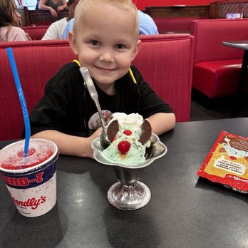 Friendly's - Ice Cream & Frozen Yogurt Near Me - Melbourne, Florida Friendly's - Ice Cream & Frozen Yogurt Near Me - Melbourne, Florida