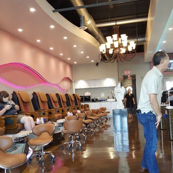 LA Nails - Nail Salons Near Me - Riverview, Florida