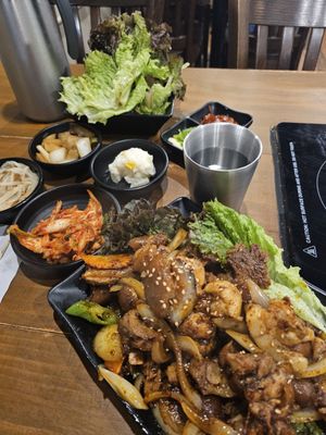 Hanmaru Gamjatang by null