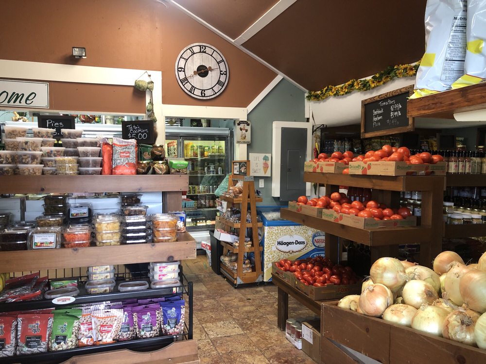 Hampton Fruit & Vegetable Logo