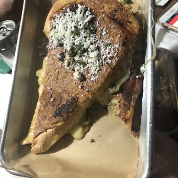 Sac City Brews - Grilled cheese with 4 cheeses - American Near Me - Sacramento, California Sac City Brews - Grilled cheese with 4 cheeses - American Near Me - Sacramento, California