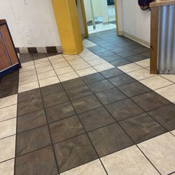 The Pine Cone - Bathrooms and dirty floors