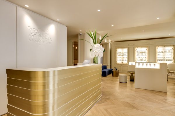 Ambassade Biologique Recherche Paris - Champs-Élysées by null