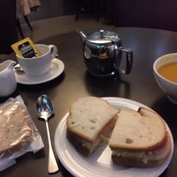 Deli Central - The soup that I didn't ask for blended and the boring sandwitch