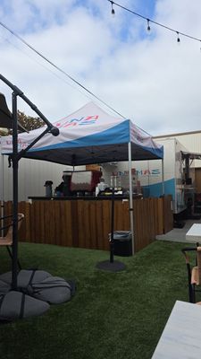 Una Mas on Adams by null