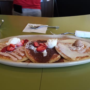 Snooze, an A.M. Eatery - The pancake flight! - Breakfast & Brunch Near Me - Centennial, Colorado