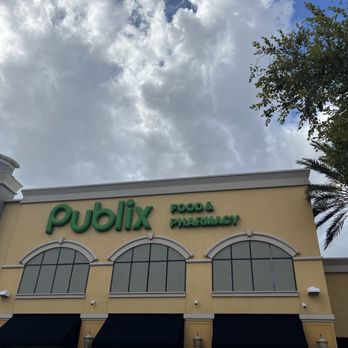 Publix - Entrance - Grocery Near Me - Jacksonville, Florida