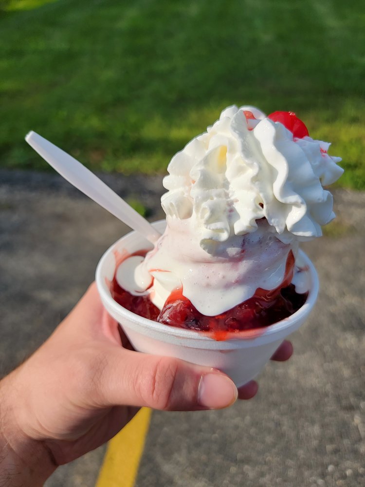 Double Dip Depot Ice Cream & Mini Golf, Grand Rapids Roadtrippers