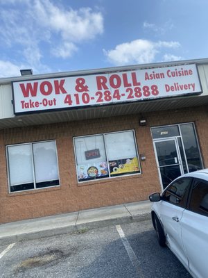 Wok & Roll by null