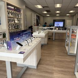 Xfinity Store by Comcast Branded Partner