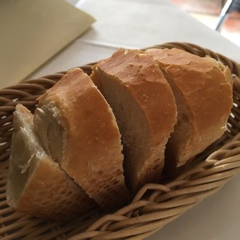 Taormina - Brot vorweg - Italian Near Me - Hamburg, HH Taormina - Brot vorweg - Italian Near Me - Hamburg, HH