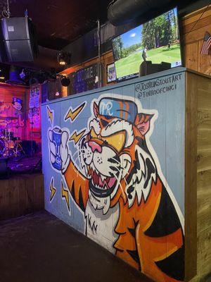 Tin Roof by null