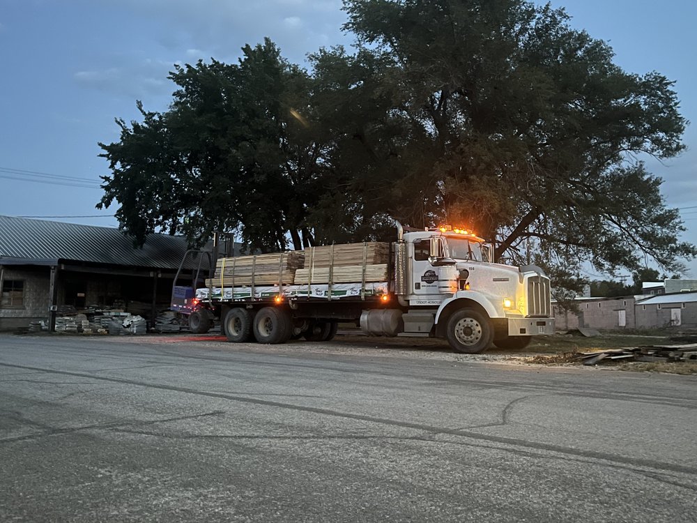 MOUNDRIDGE LUMBER AND RENTAL 201 Cole St, Moundridge, Kansas