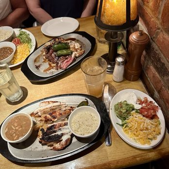 Silverado - Chicken Fajitas - American Near Me - Annandale, Virginia