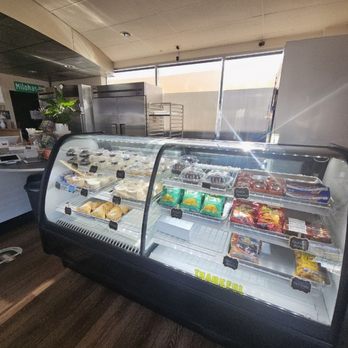 Milohas - 1-7-25. Interior - Bakeries Near Me - San Jose, California