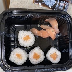 China Jade Restaurant - Salmon roll
