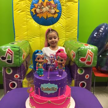 Simply Cakes - Bakeries Near Me - Miami, Florida