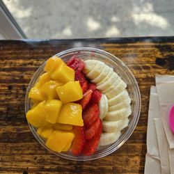 Alohana Acai Bowls & Coffee -Laguna Beach - Moonlight bowl