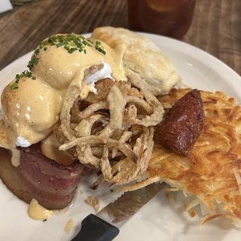 Jam Cafe on Beatty - Farmer's Benedict - Breakfast & Brunch Near Me - Vancouver, British Columbia