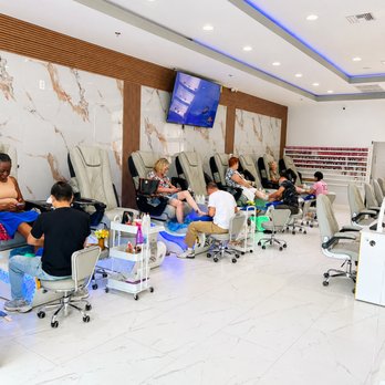 Blue Nails & Spa - Looking for a nail salon near Duck Lake Point? Blue Nails Spa is conveniently located on Capital Circle NW near Publix in Tallahassee. We of - Nail Salons Near Me - Tallahassee, Florida Blue Nails & Spa - Looking for a nail salon near Duck Lake Point? Blue Nails Spa is conveniently located on Capital Circle NW near Publix in Tallahassee. We of - Nail Salons Near Me - Tallahassee, Florida